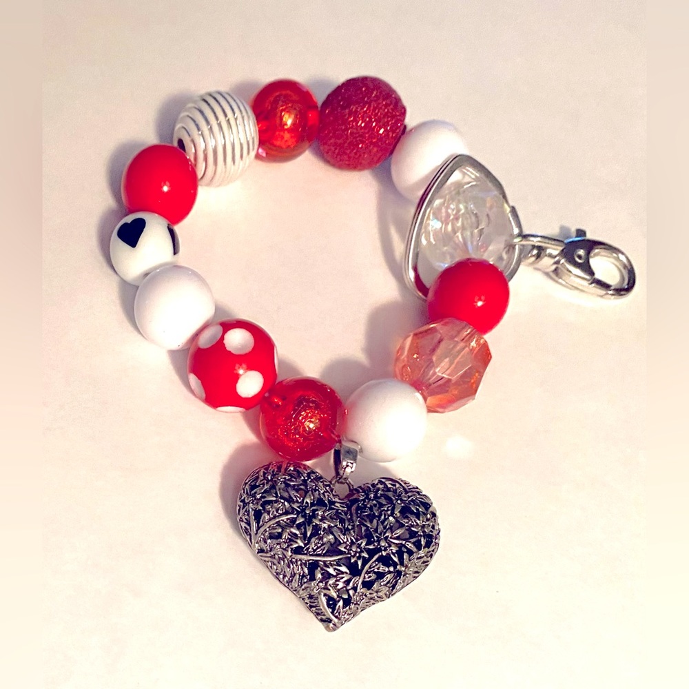 NEW‼️”Big Heart”Handmade Accessory KeyFob Multi/Red Beads Gift 🎁 it or Keep it